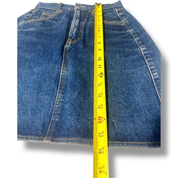 Classic Dark Blue Denim A-line High Waist Mini Skirt with Front and Back Pockets - Picture 2 of 9